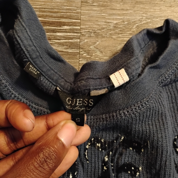 Guess Top 🖤 - Picture 4 of 5